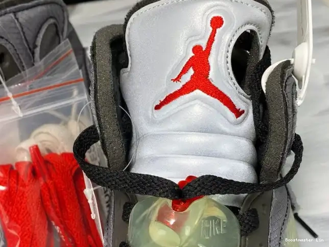 Boostmaster lin x Off-White Black Air CT8480-001 Jordan 5 0505